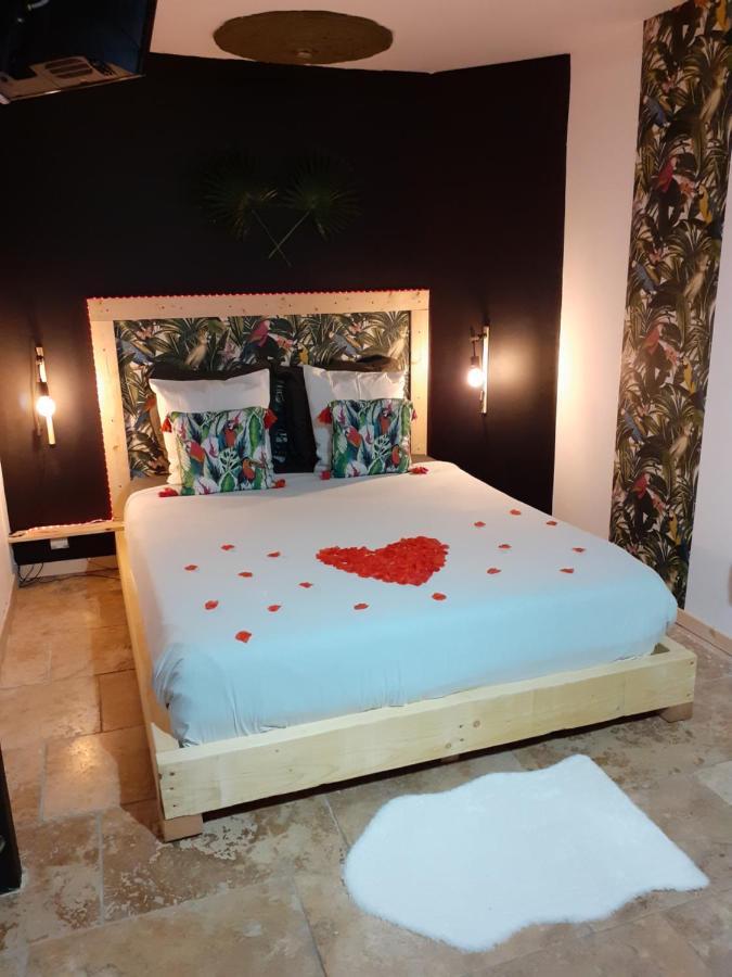 La Chambre Des Songes Saze  Extérieur photo